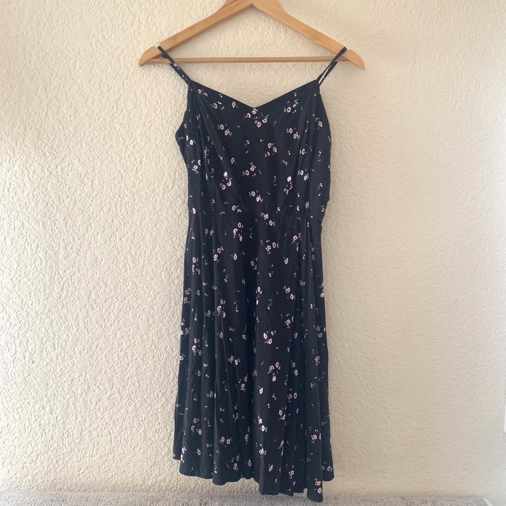 Old Navy Black Pink Floral V Neck Dress Size M